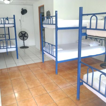 Buena Nota Hostel Jacó Kültér fotó