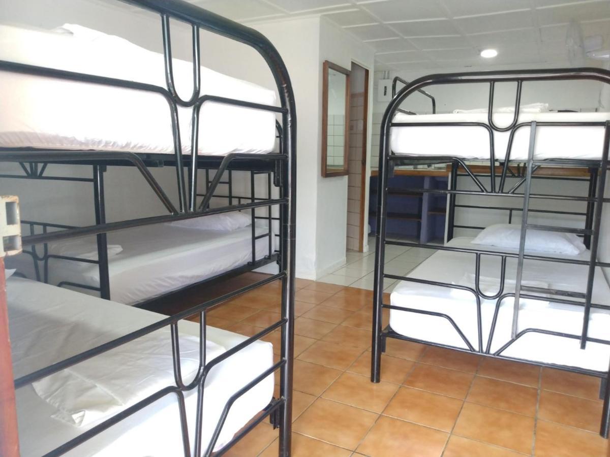 Buena Nota Hostel Jacó Kültér fotó