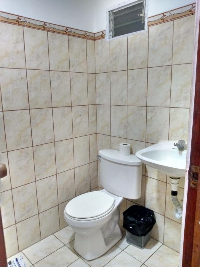 Buena Nota Hostel Jacó Kültér fotó